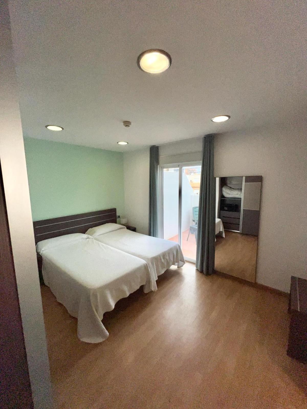 Hotel Clopy Rocamar 베니돔 외부 사진